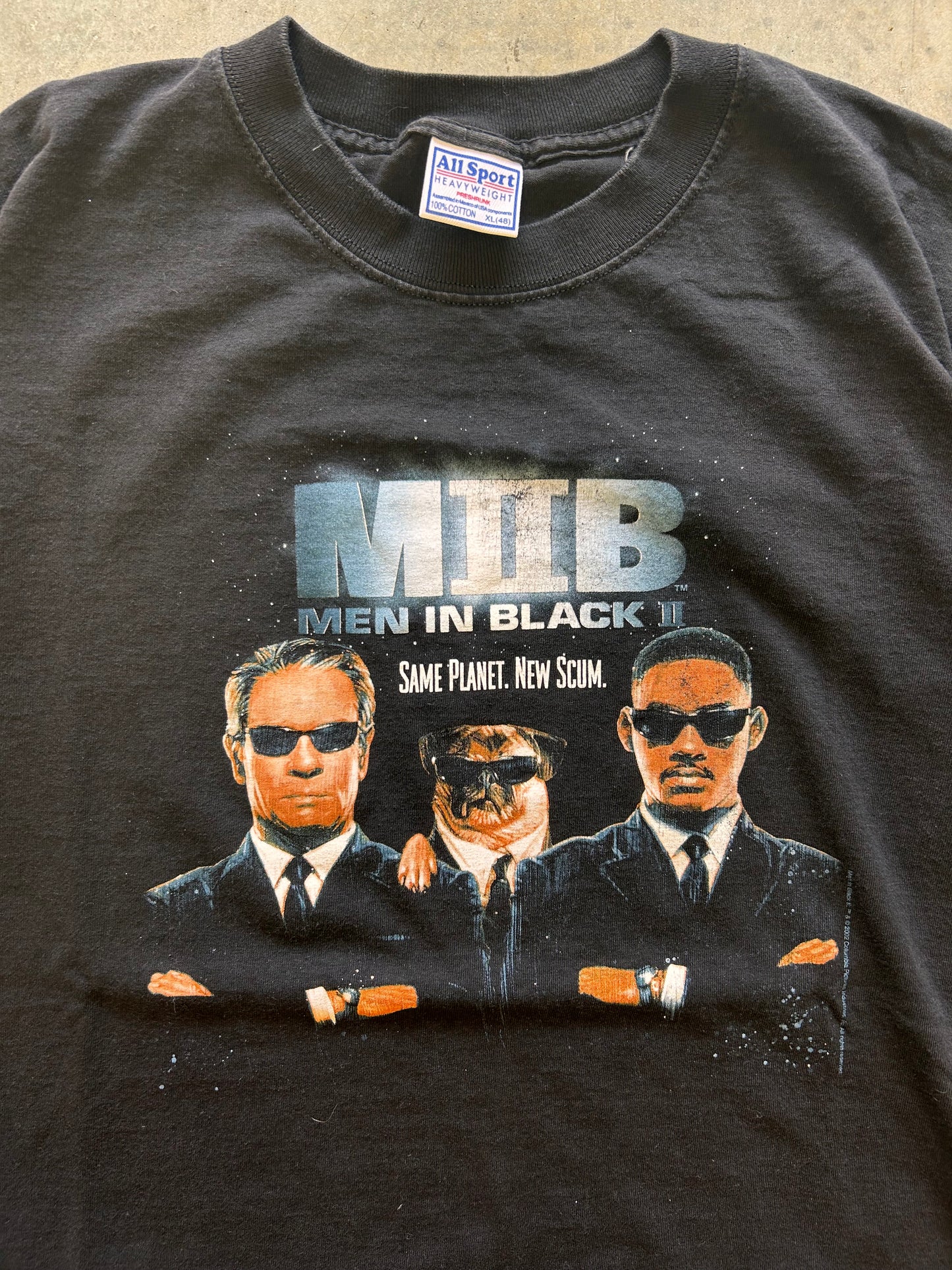 (XL) 02’ Men in Black ll promo tee