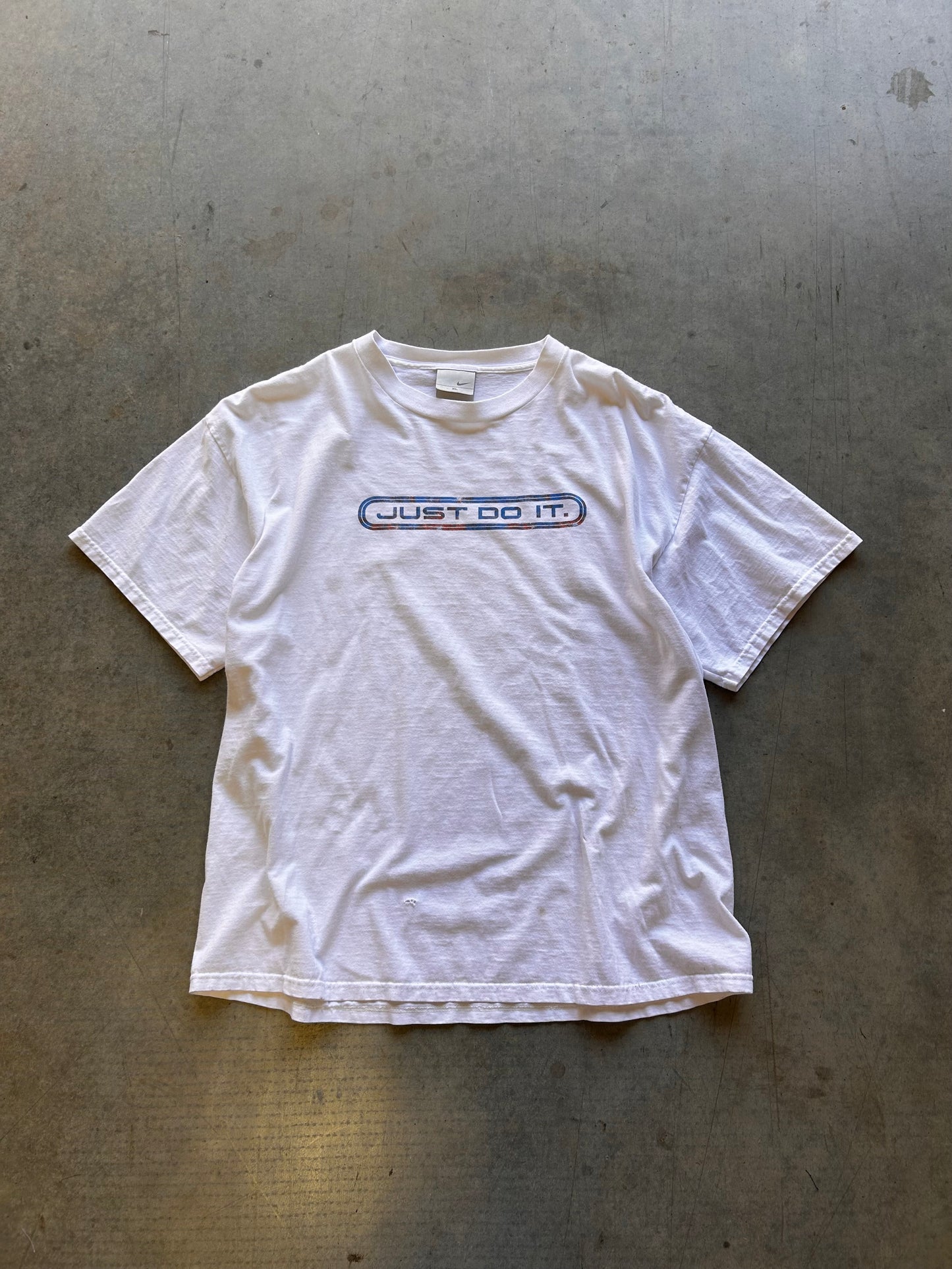 (XL) 00’s Nike Tee