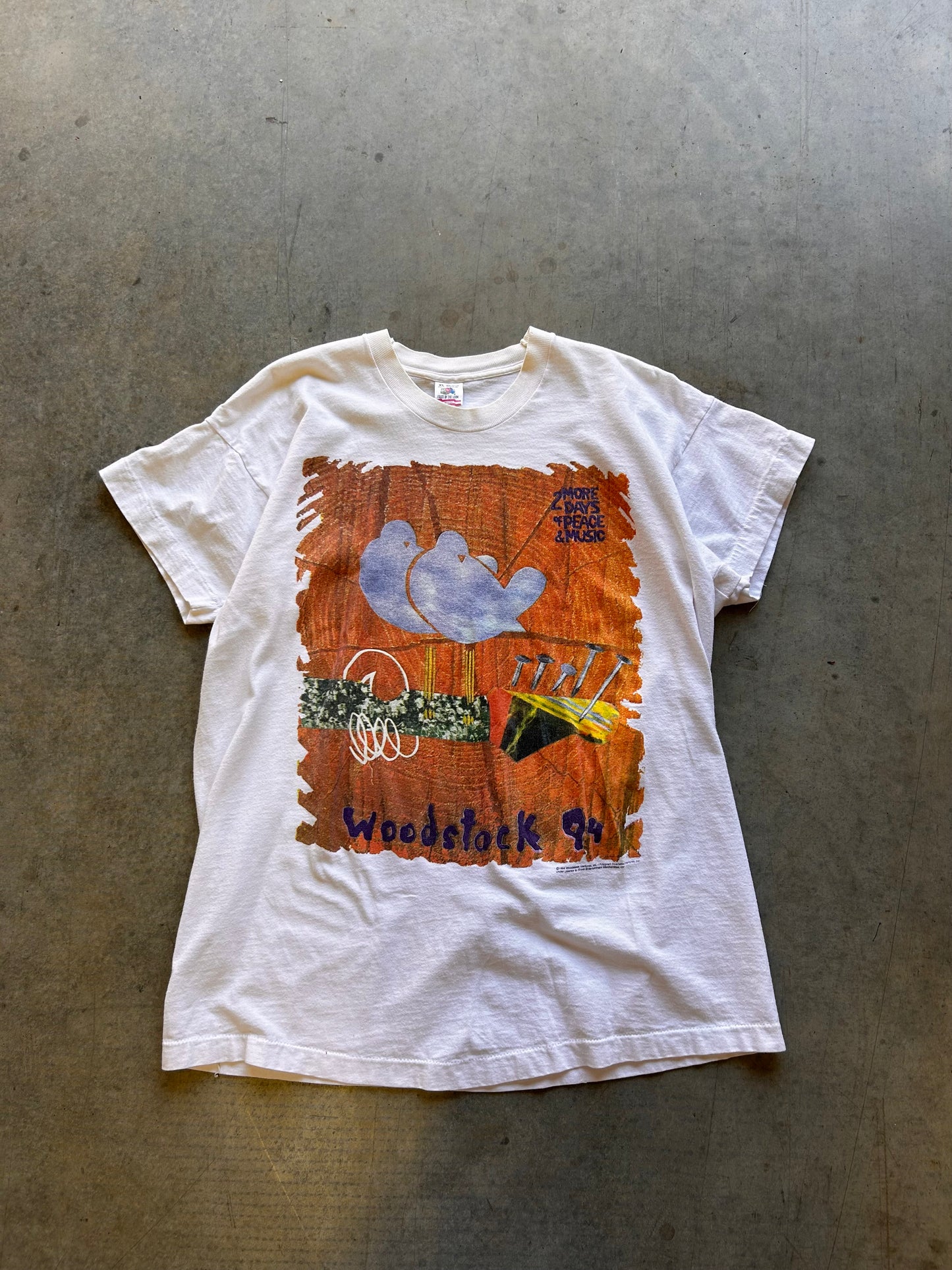 (XL) 90’s Woodstock Music Tee