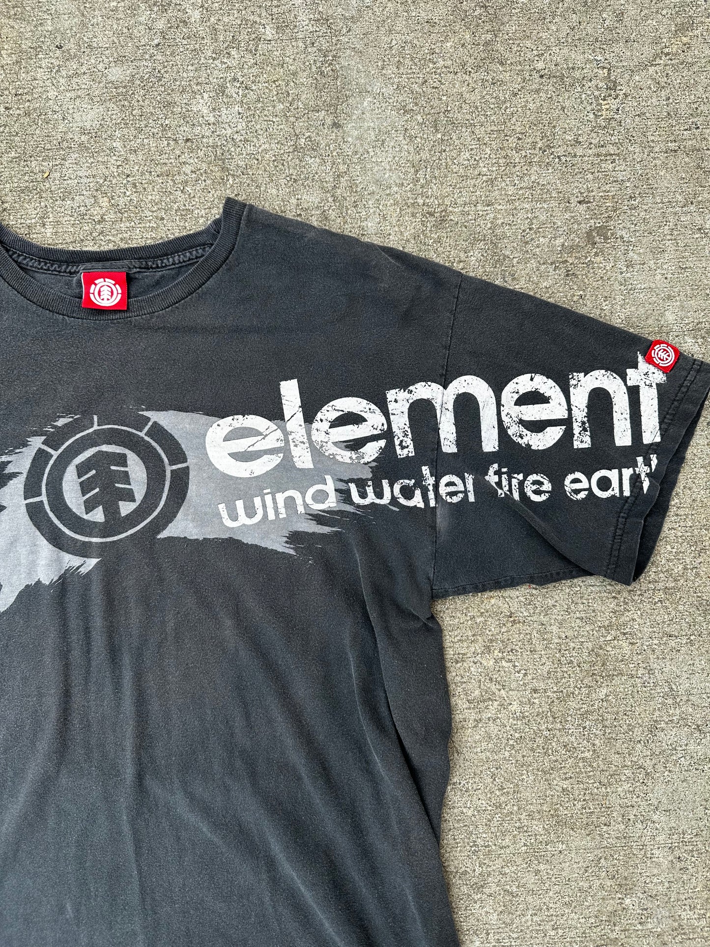 (L) 00’s Element Tee