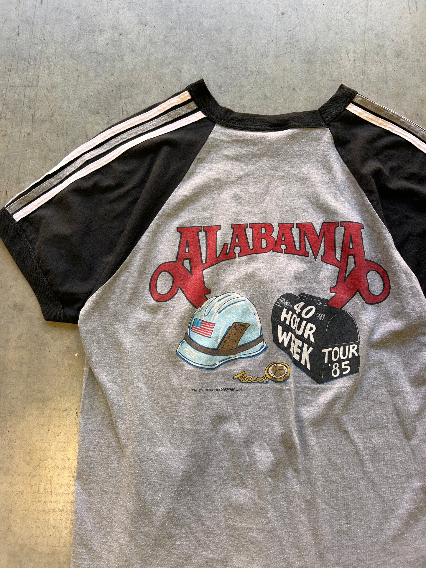 (L) 80’s Alabama Tour Tee