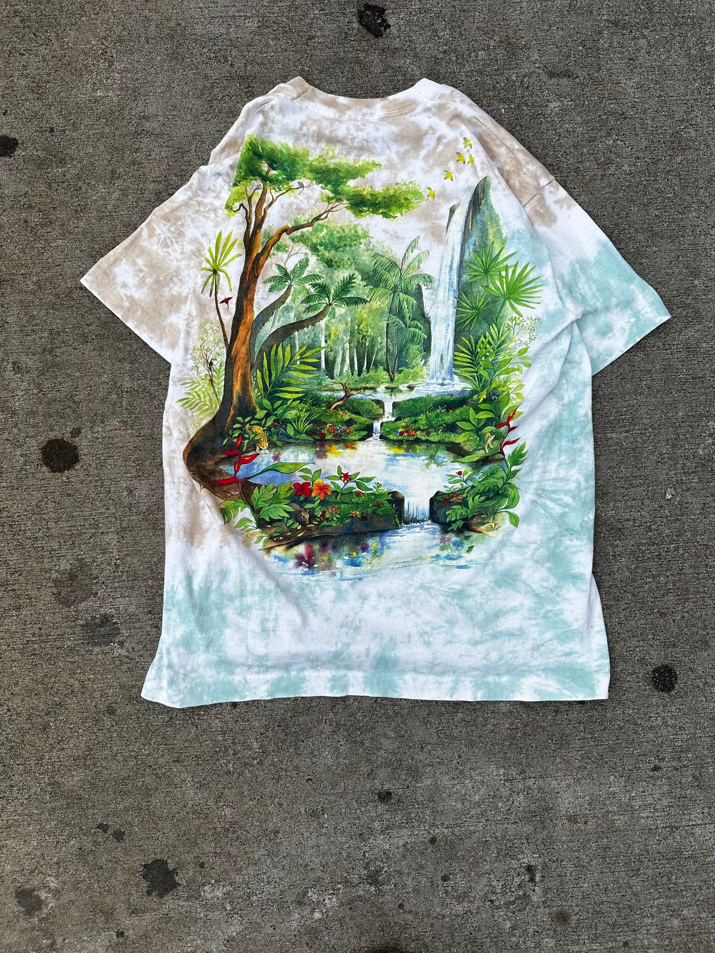 (XL) 90’s Rainforest Tee