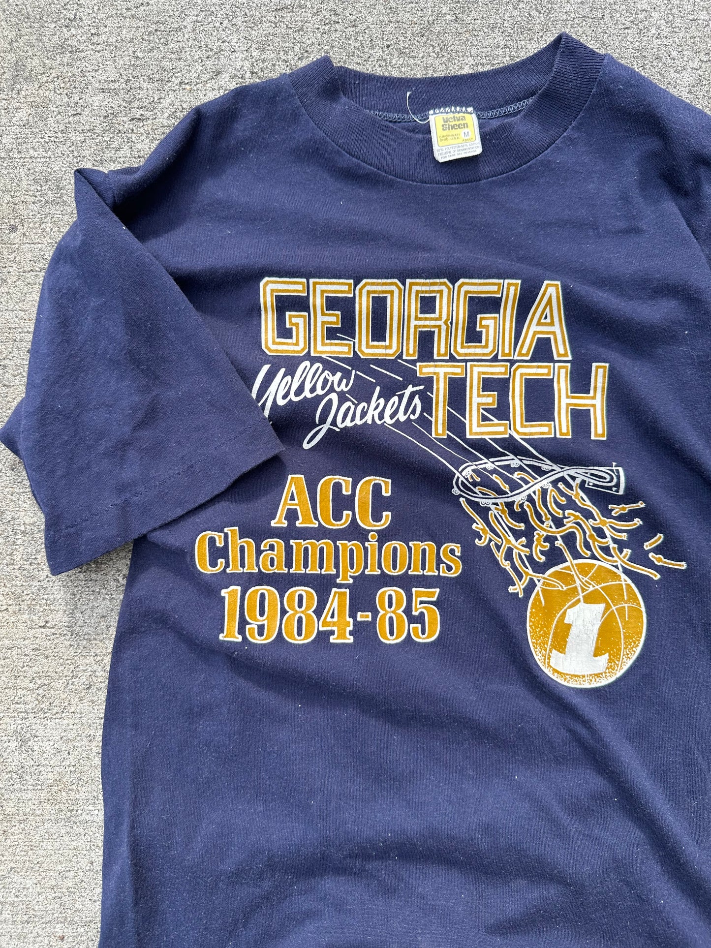 (M) 80’s GA Tech basketball Tee