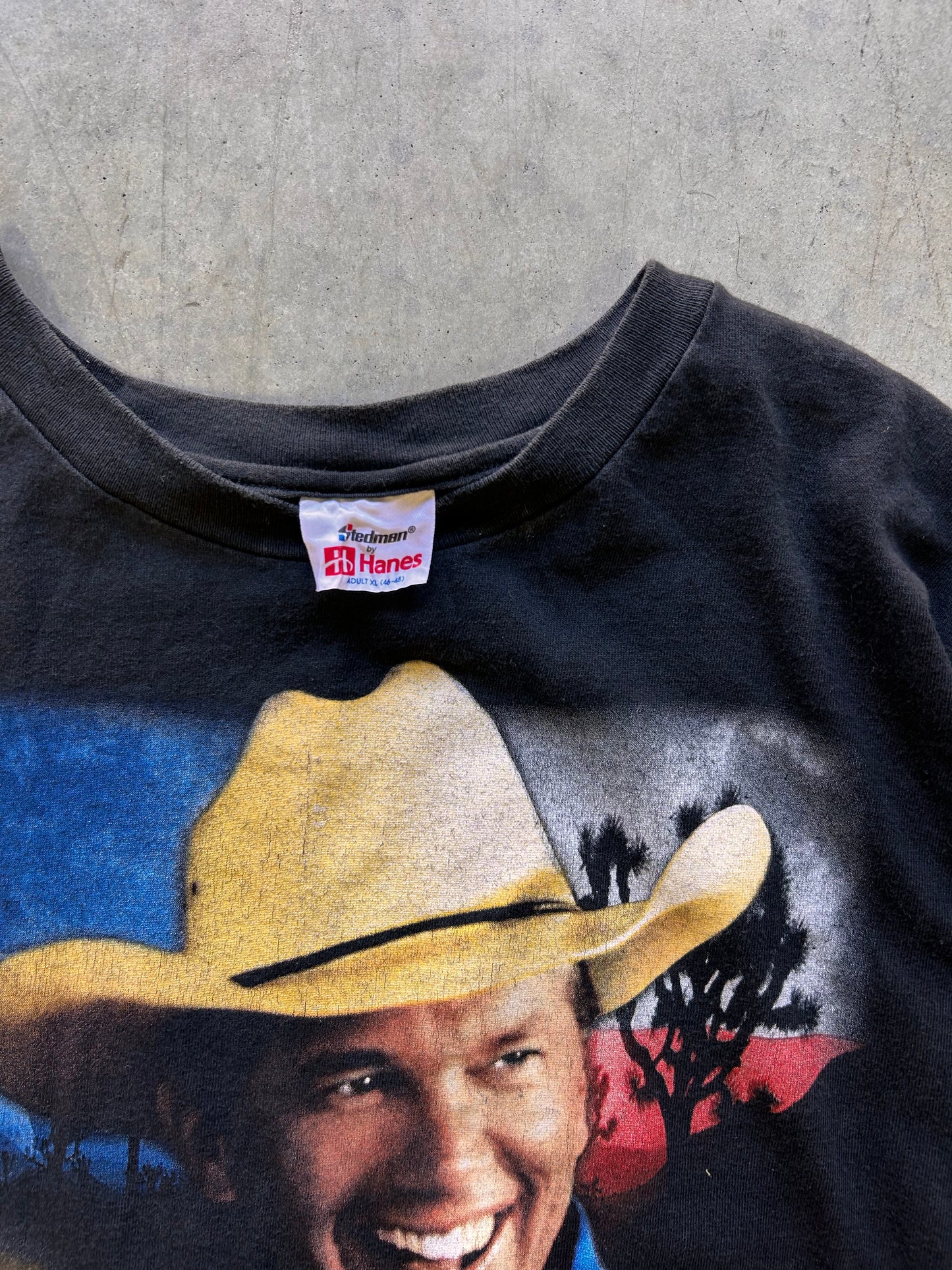 (XL) 90’s George Strait Tee